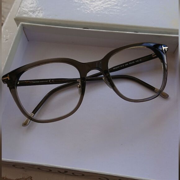 Tom Ford TF5776-D-B 020 53 22 145 0 - Gray frame - Picture 4 of 14